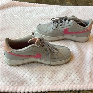 Nike Air Force 1 Youth GS Platinum Violet/ Pinksicle Size 5Y